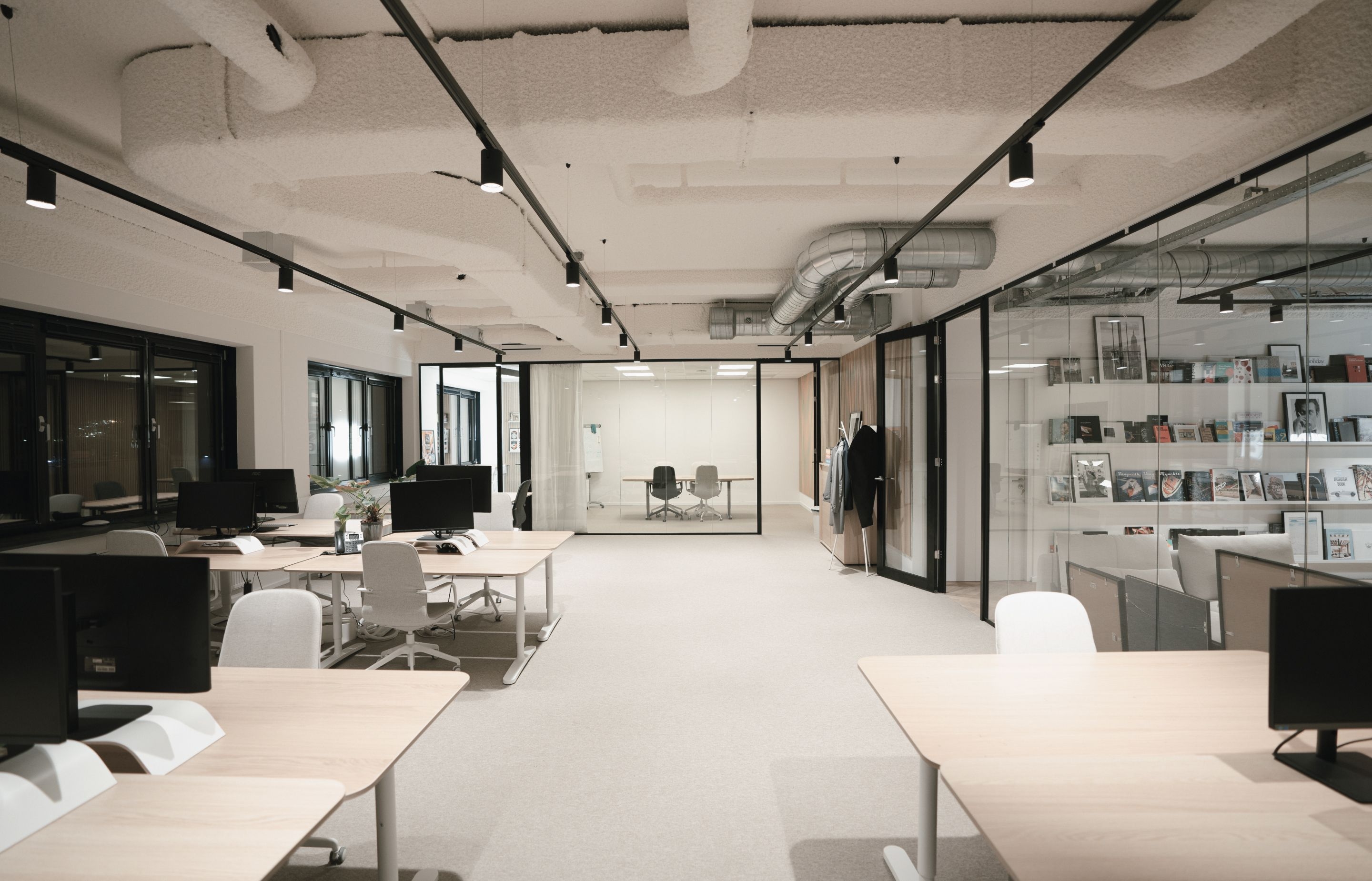 the brink-office-identity-branding-amsterdam-4.jpg